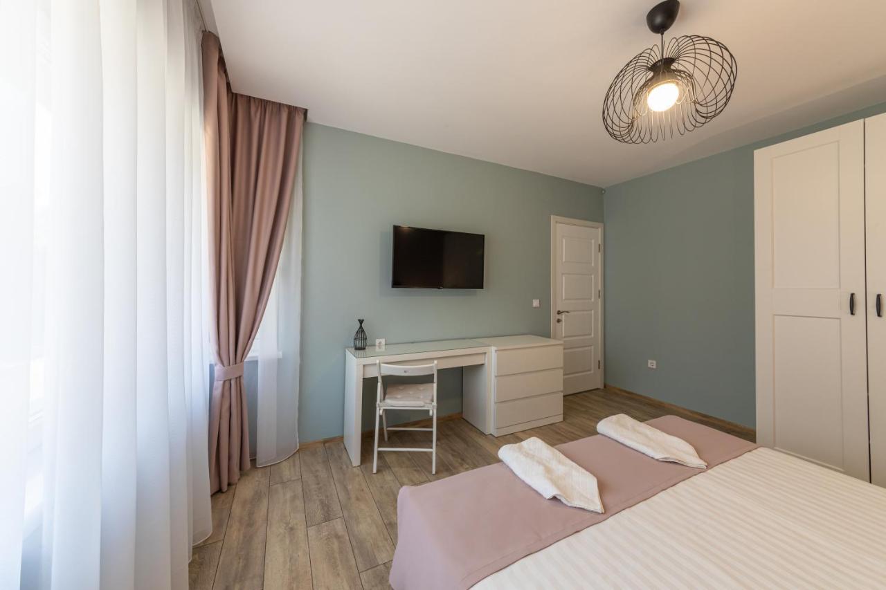 Great Location Apartment Варна Екстер'єр фото